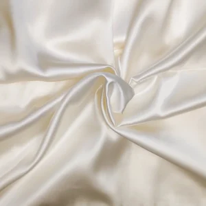 Tessuti Eleganti e Fluidi